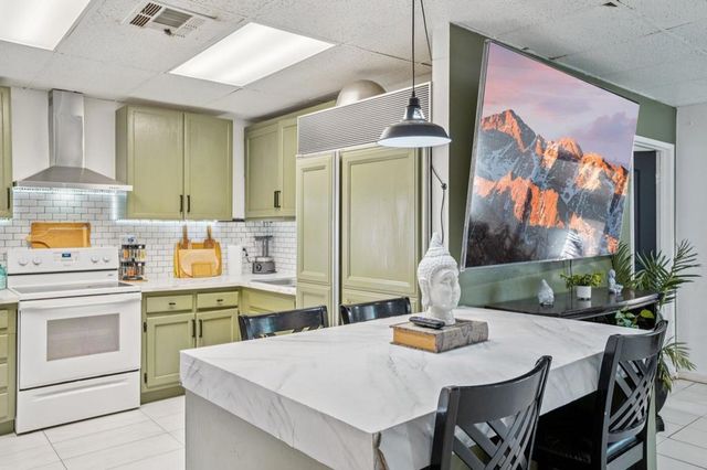 2154 Riviera Court, Thermal, CA 92274