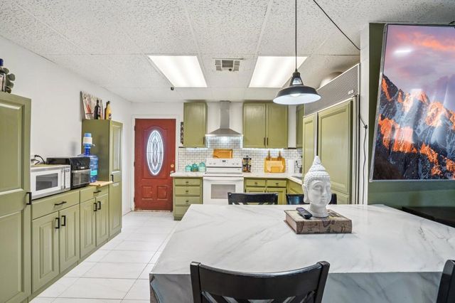 2154 Riviera Court, Thermal, CA 92274