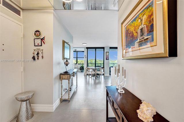 936 Intracoastal Dr 4F, Fort Lauderdale, FL 33304
