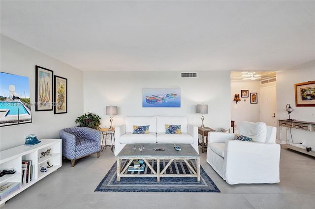 936 Intracoastal Dr 4F, Fort Lauderdale, FL 33304