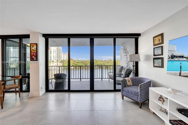 936 Intracoastal Dr 4F, Fort Lauderdale, FL 33304