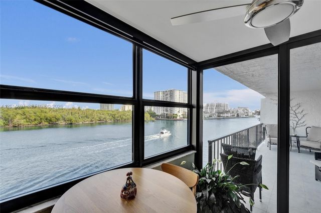 936 Intracoastal Dr 4F, Fort Lauderdale, FL 33304
