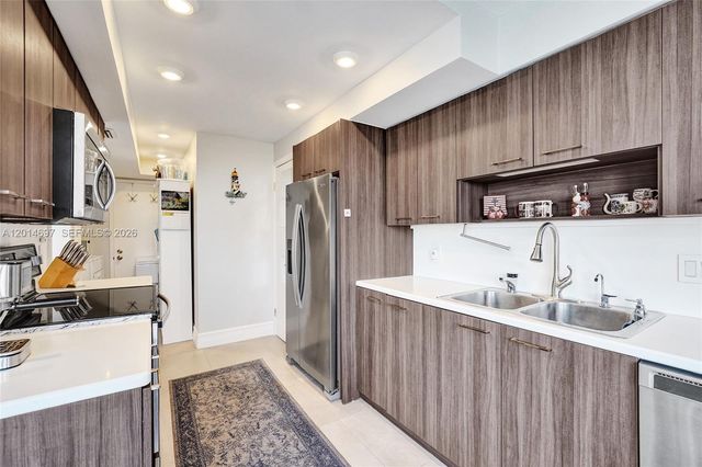 936 Intracoastal Dr 4F, Fort Lauderdale, FL 33304