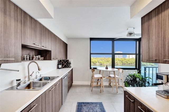 936 Intracoastal Dr 4F, Fort Lauderdale, FL 33304