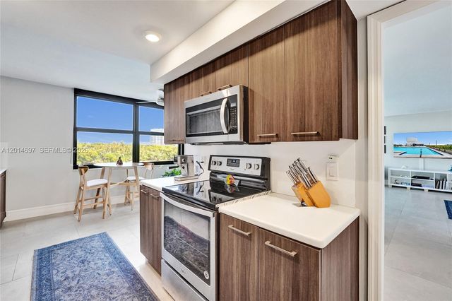 936 Intracoastal Dr 4F, Fort Lauderdale, FL 33304