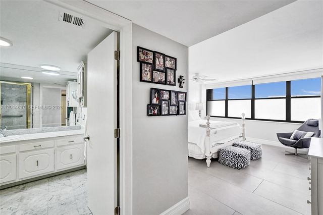 936 Intracoastal Dr 4F, Fort Lauderdale, FL 33304