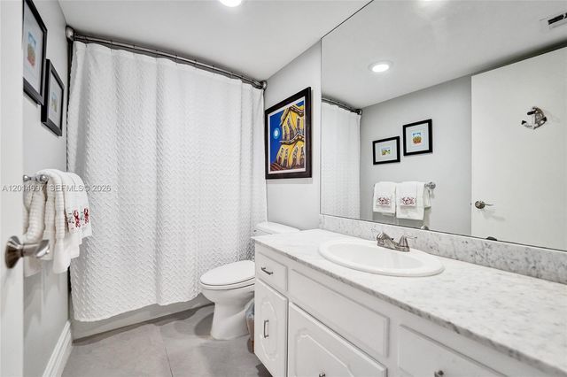 936 Intracoastal Dr 4F, Fort Lauderdale, FL 33304