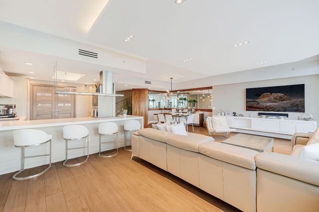 17301 Biscayne Boulevard 1011, North Miami Beach, FL 33160