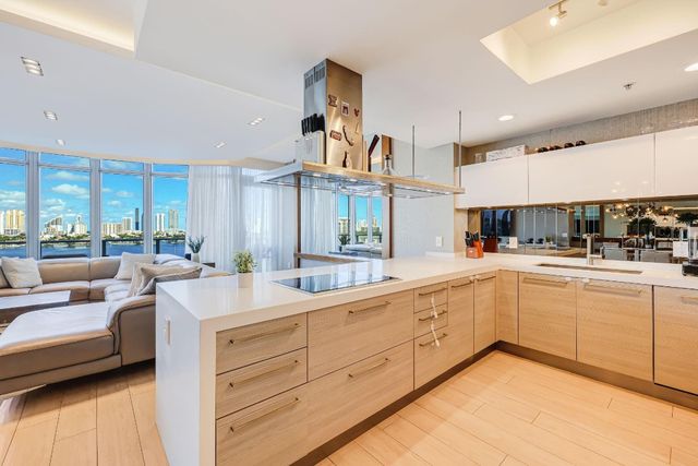 17301 Biscayne Boulevard 1011, North Miami Beach, FL 33160