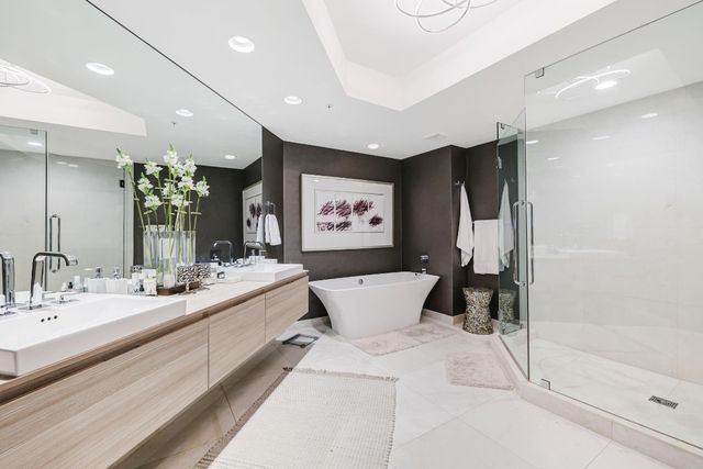 17301 Biscayne Boulevard 1011, North Miami Beach, FL 33160