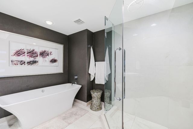 17301 Biscayne Boulevard 1011, North Miami Beach, FL 33160