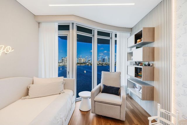 17301 Biscayne Boulevard 1011, North Miami Beach, FL 33160