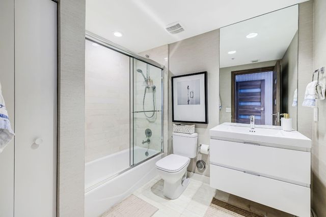 17301 Biscayne Boulevard 1011, North Miami Beach, FL 33160