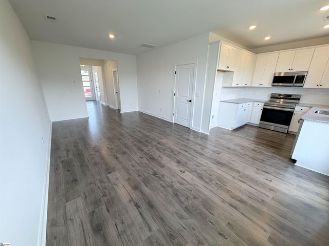 1279 Westgate Village Drive, Spartanburg, SC 29301