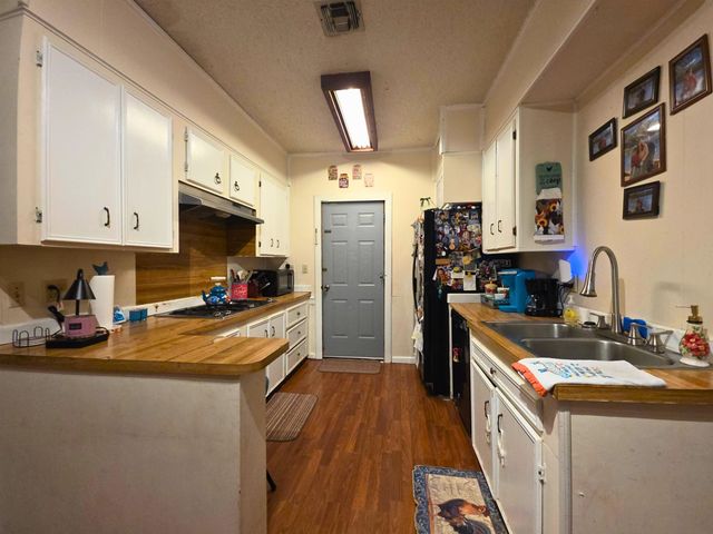 105 E Smith St, Galliano, LA 70354