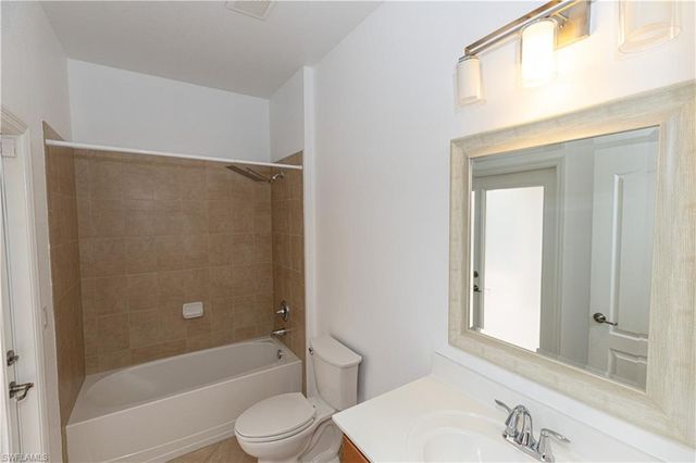 2769 Via Piazza LOOP, Fort Myers, FL 33905