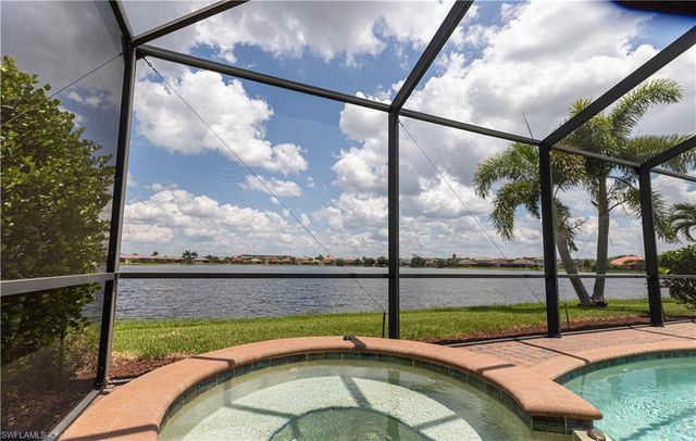 2769 Via Piazza LOOP, Fort Myers, FL 33905