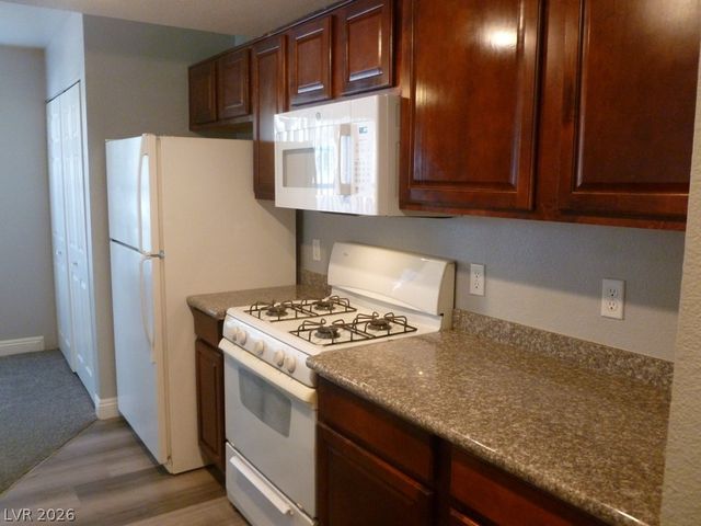 2801 North Rainbow Boulevard 106, Las Vegas, NV 89108