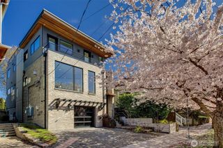2660 9th Avenue W, Seattle, WA 98119