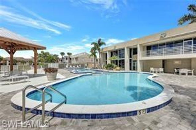 169 SANTA CLARA DR 11, Naples, FL 34104