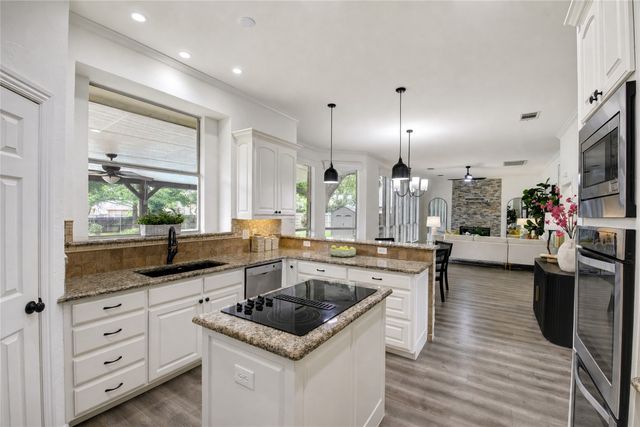 948 Tealwood Drive, Keller, TX 76248