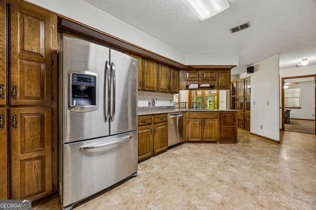 1746 Scrubby Bluff Road, Kingsland, GA 31548