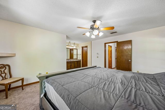 1746 Scrubby Bluff Road, Kingsland, GA 31548
