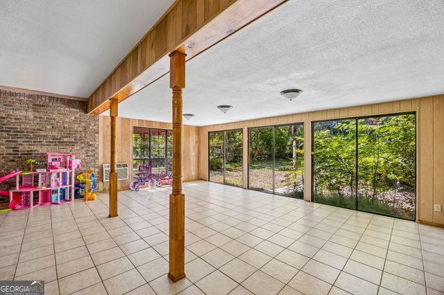 1746 Scrubby Bluff Road, Kingsland, GA 31548
