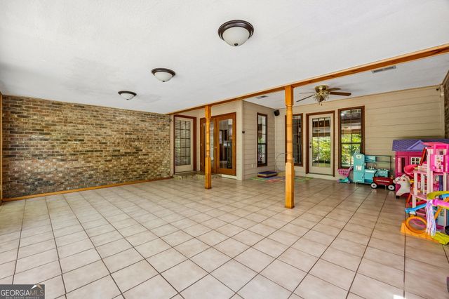 1746 Scrubby Bluff Road, Kingsland, GA 31548