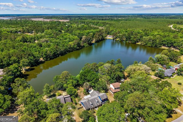 1746 Scrubby Bluff Road, Kingsland, GA 31548