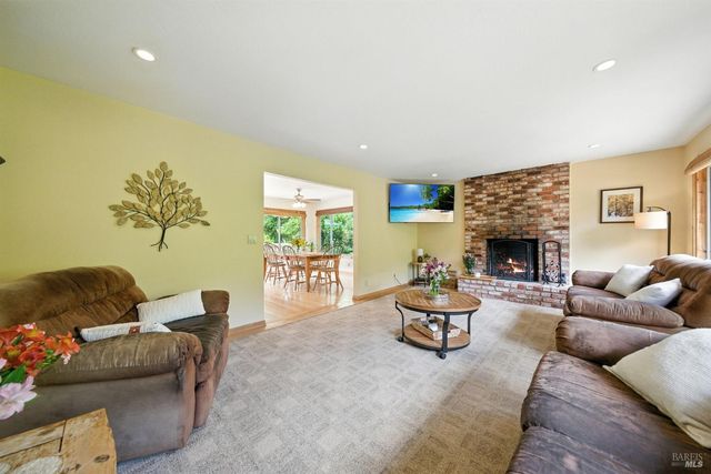 46 Carson Rd, Woodacre, CA 94973