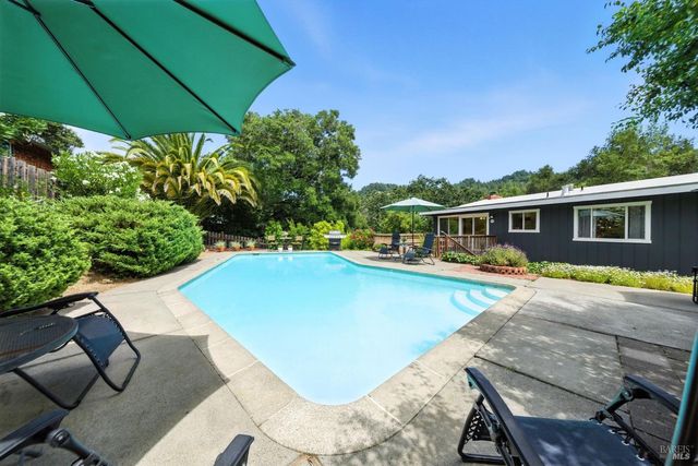 46 Carson Rd, Woodacre, CA 94973