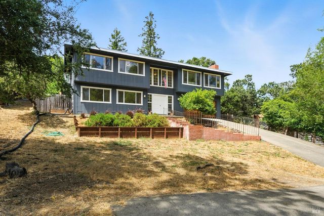 46 Carson Rd, Woodacre, CA 94973