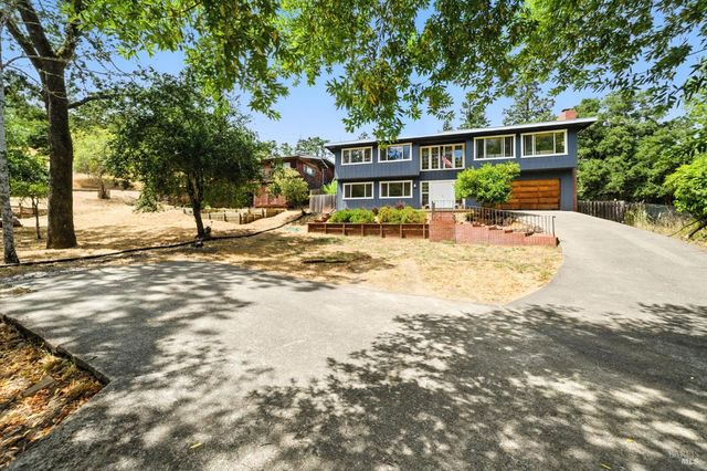 46 Carson Rd, Woodacre, CA 94973