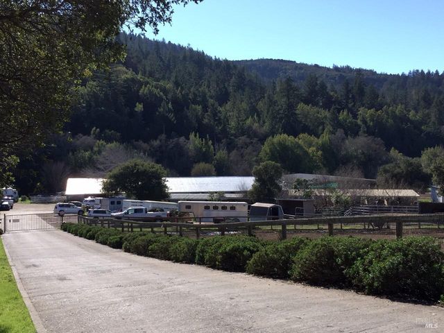 46 Carson Rd, Woodacre, CA 94973