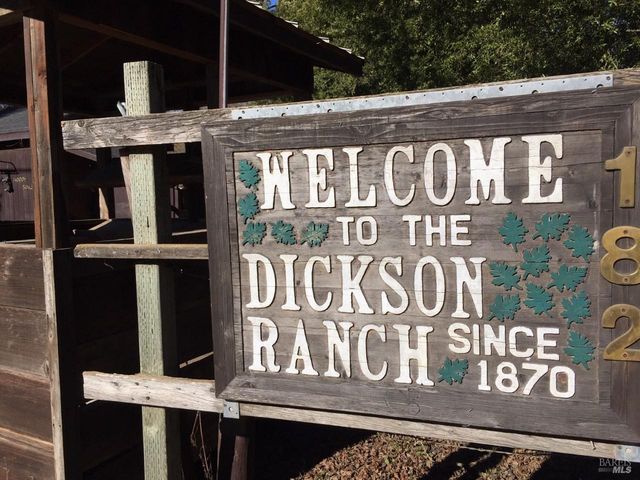 46 Carson Rd, Woodacre, CA 94973