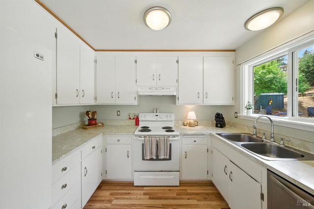 46 Carson Rd, Woodacre, CA 94973