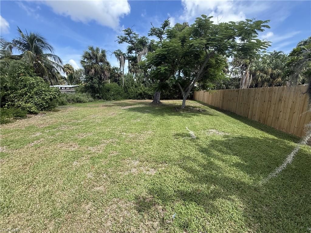 16600 Arbor Ridge DR, FORT MYERS, FL 33908 — photo 4