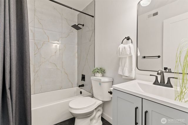 16805 123rd Avenue Ct E, Puyallup, WA 98374