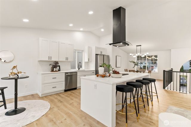 16805 123rd Avenue Ct E, Puyallup, WA 98374