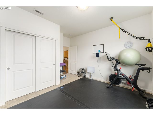 224 Ne Liberty Ln, Estacada, OR 97023