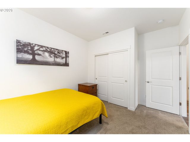 224 Ne Liberty Ln, Estacada, OR 97023