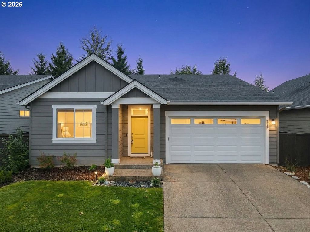 224 Ne Liberty Ln, Estacada, OR 97023