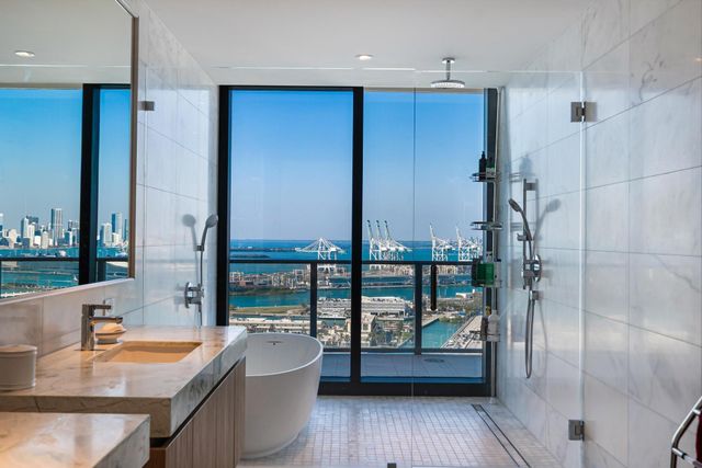 500 Alton 2702, Miami Beach, FL 33139