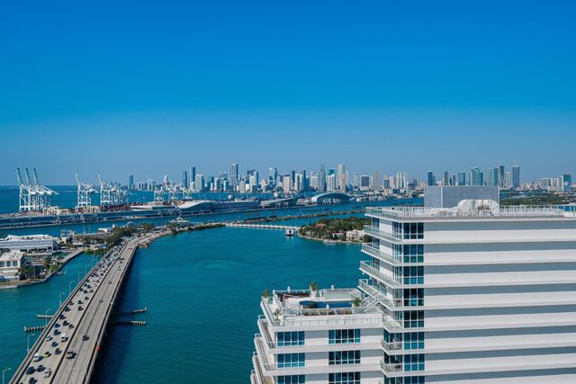 500 Alton 2702, Miami Beach, FL 33139