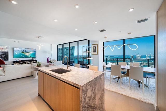 500 Alton 2702, Miami Beach, FL 33139