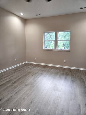 2220 Griffiths Ave, Louisville, KY 40212
