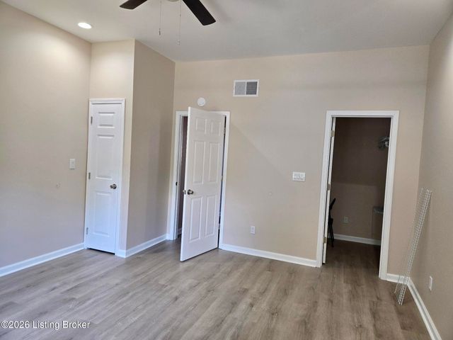 2220 Griffiths Ave, Louisville, KY 40212