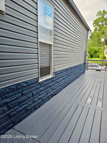 2220 Griffiths Ave, Louisville, KY 40212