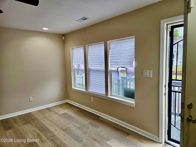 2220 Griffiths Ave, Louisville, KY 40212